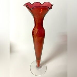VTG Hand Blown Glass Cranberry Red Flower Bud Vase Ruffled Edges Clear Base 10.2